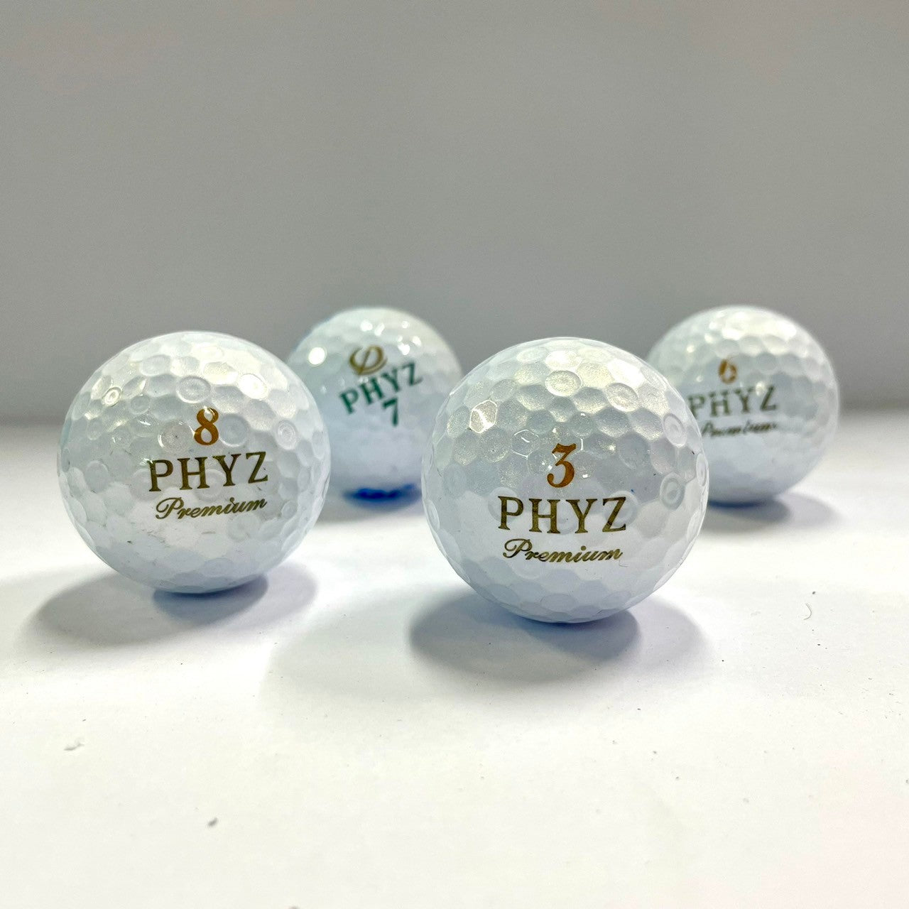 ロストボール ブリヂストン BRIDGESTONE PHYZ 年代混合 ホワイト 20球 【ABランク】 ゴルフボール 【中古】