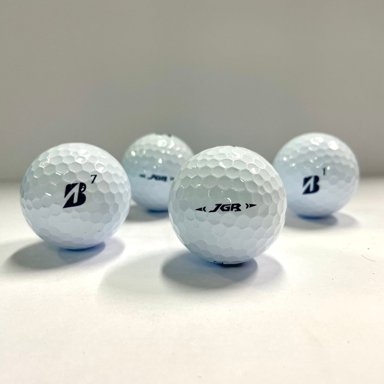 ロストボール ブリヂストン BRIDGESTONE TOUR B JGR 2025年 ホワイト 系 12球 【Aランク】